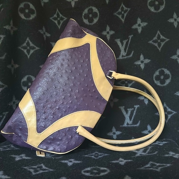 Authentic Prada Handbag - Picture 6 of 15